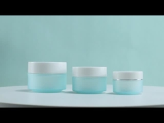 pots cosmétiques en plastique